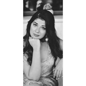 Meet your Posher, Shirin